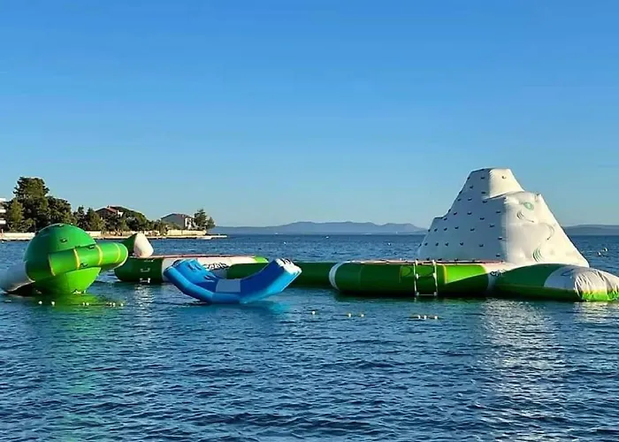 Дом отдыха Dalmatino Pleasure - House Camp Dalmacija *